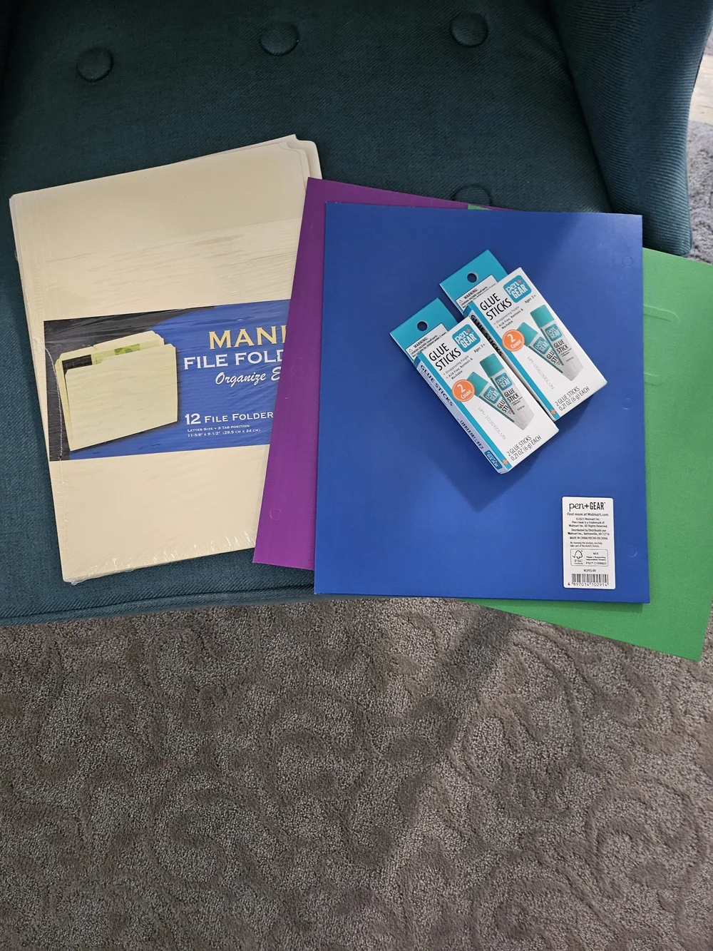 Pen Gear (4) Glue Sticks Manilla File Folders And 3 2 Pocket Back To School Lot.